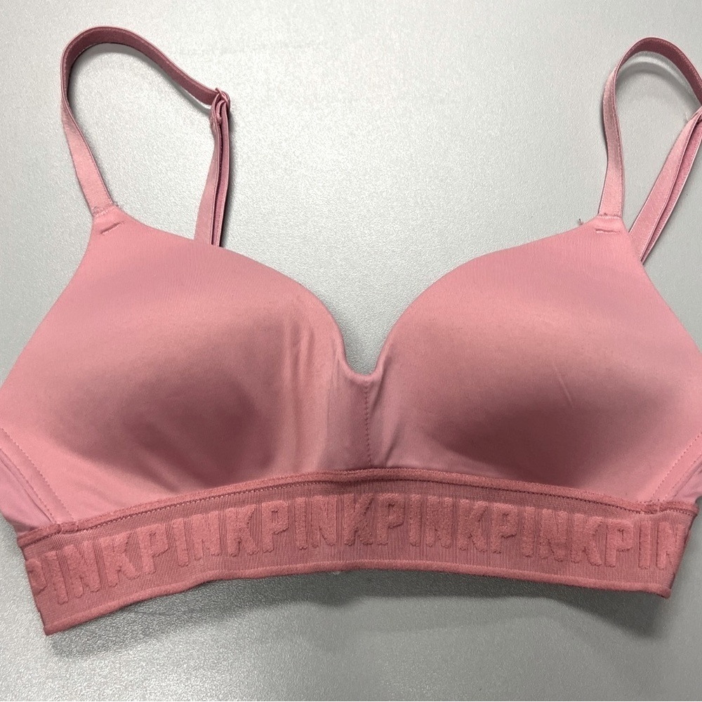 Victoria's Secret Pink Wear Everywhere Wireless Lightly Lined Bra 32A Pink